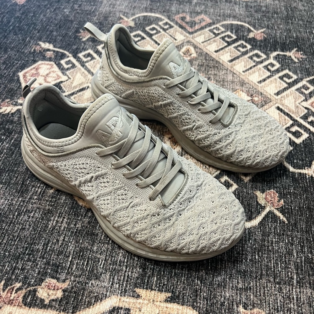 APL women’s size 39 sneaker